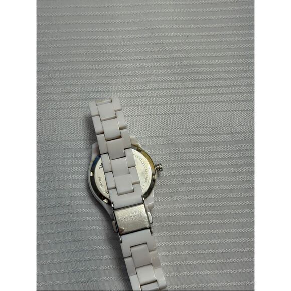 Fossil Mini Stella White Tone Watch Needs Battery - Picture 4 of 6